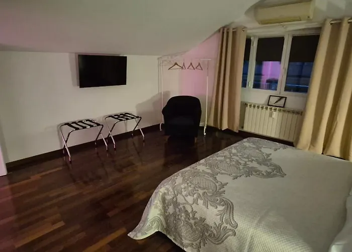 Aroma Vaticano - Attico A San Pietro 60mq Per 5 Ospiti - Wi-fi 1gb - Aria Condizionata Apartment