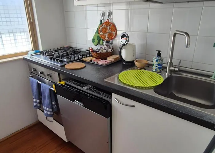 Apartment Aroma Vaticano - Attico A San Pietro 60mq Per 5 Ospiti - Wi-fi 1gb - Aria Condizionata Rome